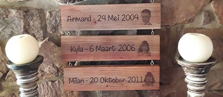 Personalized Kiaat Display Board for Grandma